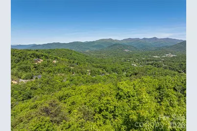 146 Settings Boulevard, Black Mountain, NC 28711 - Photo 1