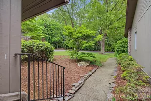 16 Clubside Dr, Asheville, NC 28804 - Photo 5
