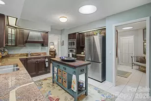16 Clubside Dr, Asheville, NC 28804 - Photo 15