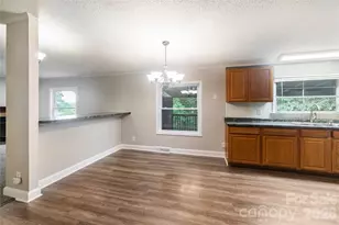 3902 Sharyn Dr, Charlotte, NC 28214 - Photo 17