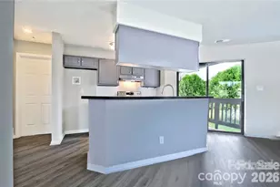 8121 Cedar Glen Dr, Charlotte, NC 28212 - Photo 5