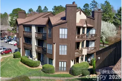 8121 Cedar Glen Drive, Charlotte, NC 28212 - Photo 11