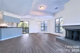 8121 Cedar Glen Dr, Charlotte, NC 28212 - Photo 3