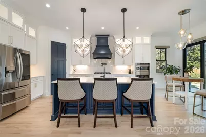 439 Melbourne Court, Charlotte, NC 28209 - Photo 17