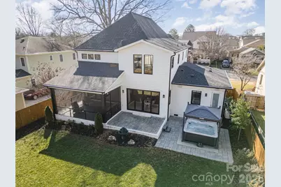 439 Melbourne Court, Charlotte, NC 28209 - Photo 45