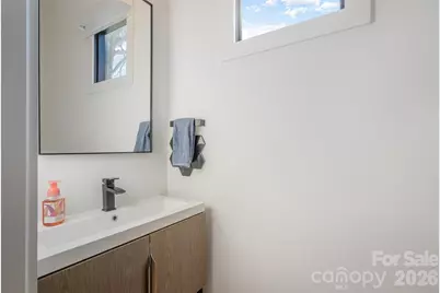 439 Melbourne Court, Charlotte, NC 28209 - Photo 23