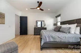 439 Melbourne Ct, Charlotte, NC 28209 - Photo 25