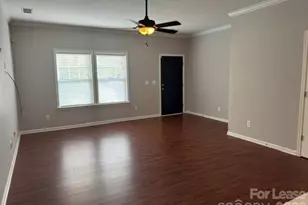 10026 Daniel Dwayne Dr, Charlotte, NC 28214 - Photo 3