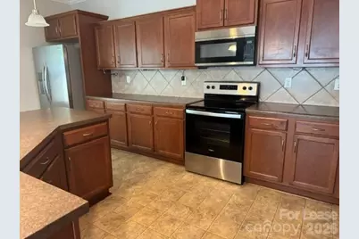 10026 Daniel Dwayne Drive, Charlotte, NC 28214 - Photo 11