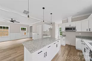 906 Dewey St, Badin, NC 28009 - Photo 5