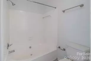 8216 Cedar Glen Dr, Charlotte, NC 28212 - Photo 13