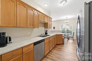 6072 Sapwood Ct, Matthews, NC 28104 - Photo 7
