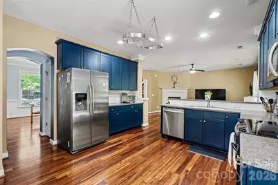 8932 Arbor Creek Drive, Charlotte, NC 28269 - Photo 15