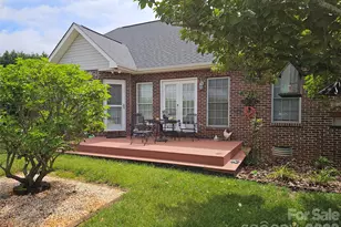 4613 19th St Ct NE, Hickory, NC 28601 - Photo 5