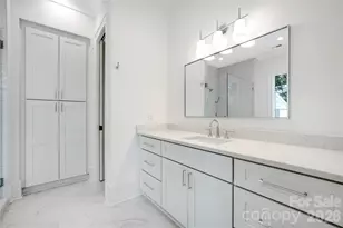 5035 Gilchrist Rd, Charlotte, NC 28211 - Photo 39