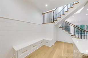 5035 Gilchrist Rd, Charlotte, NC 28211 - Photo 7