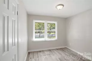1016 Pondella Dr, Charlotte, NC 28213 - Photo 17