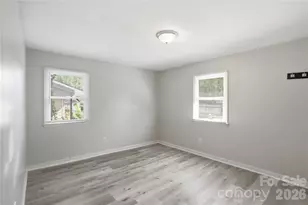 1016 Pondella Dr, Charlotte, NC 28213 - Photo 13