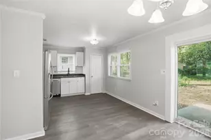 1016 Pondella Dr, Charlotte, NC 28213 - Photo 7