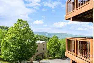110 Sugar Ski Dr, Sugar Mountain, NC 28604 - Photo 7