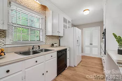 2330 Wensley Drive, Charlotte, NC 28210 - Photo 23