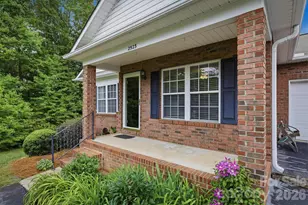 2523 26th Ave NE, Hickory, NC 28601 - Photo 5