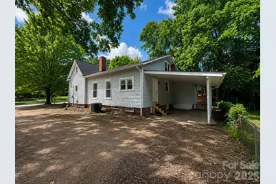 1115 Wilson W Lee Boulevard, Statesville, NC 28677 - Photo 3