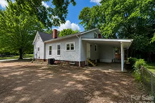 1115 Wilson W Lee Blvd, Statesville, NC 28677 - Photo 3