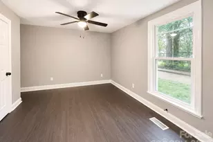 1115 Wilson W Lee Blvd, Statesville, NC 28677 - Photo 13