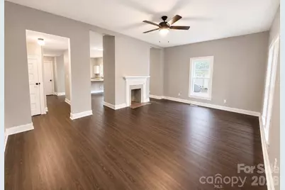 1115 Wilson W Lee Boulevard, Statesville, NC 28677 - Photo 5