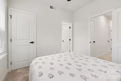 300 Twinflower Lane, Charlotte, NC 28205 - Photo 17