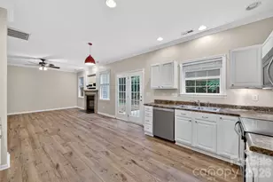 11 Peppermill Dr, Asheville, NC 28804 - Photo 11
