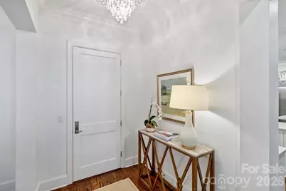 2251 Selwyn Avenue, Charlotte, NC 28207 - Photo 7
