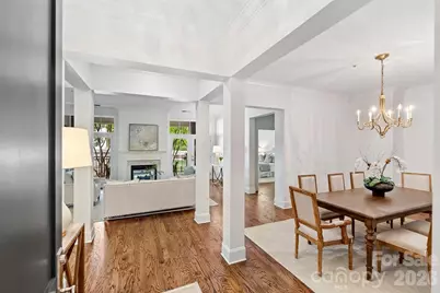 2251 Selwyn Avenue, Charlotte, NC 28207 - Photo 5
