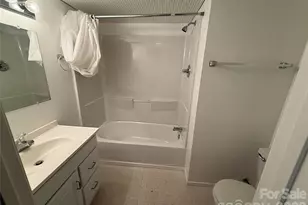 17 N Pershing Rd, Asheville, NC 28805 - Photo 27