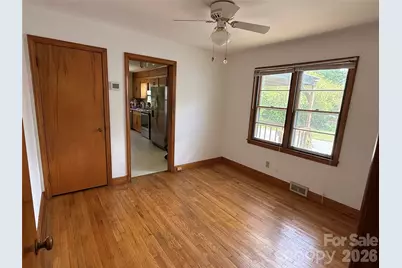 17 N Pershing Road, Asheville, NC 28805 - Photo 21