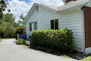 17 N Pershing Rd, Asheville, NC 28805 - Photo 3