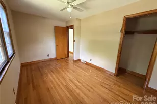 17 N Pershing Rd, Asheville, NC 28805 - Photo 15
