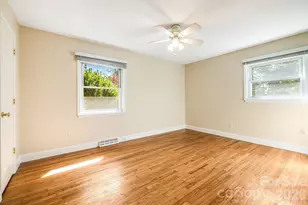 26 Elkmont Dr, Asheville, NC 28804 - Photo 23