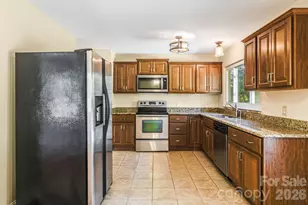 26 Elkmont Dr, Asheville, NC 28804 - Photo 11
