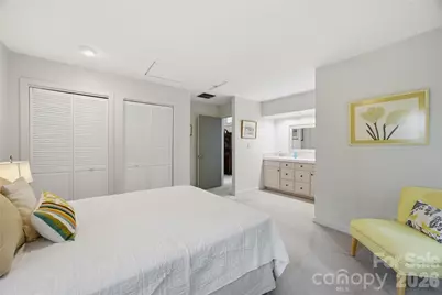 2724 Huntingtowne Farms Lane, Charlotte, NC 28210 - Photo 13