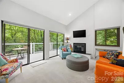 2724 Huntingtowne Farms Lane, Charlotte, NC 28210 - Photo 3