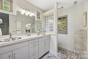 2724 Huntingtowne Farms Ln, Charlotte, NC 28210 - Photo 11