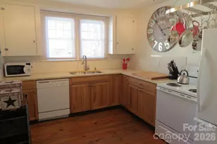 375 Weaverville Rd, Asheville, NC 28804 - Photo 9