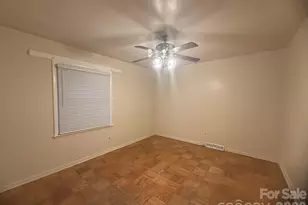 4915 Malibu Dr, Charlotte, NC 28215 - Photo 17