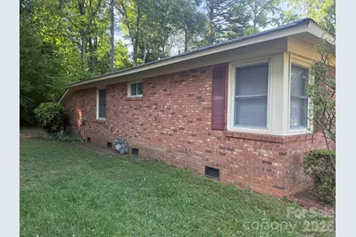 4915 Malibu Drive, Charlotte, NC 28215 - Photo 35