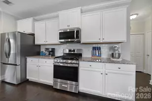 1305 Rainier Dr, Fort Mill, SC 29708 - Photo 11