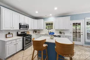 2832 Shady Reach Ln, Charlotte, NC 28214 - Photo 13