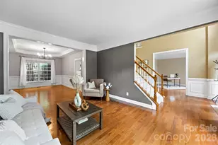 2832 Shady Reach Ln, Charlotte, NC 28214 - Photo 9