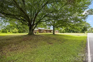 2829 Bettis Rd, Grover, NC 28073 - Photo 17